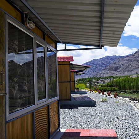 Neryok'S Indus View Hotel Chimre Exterior photo