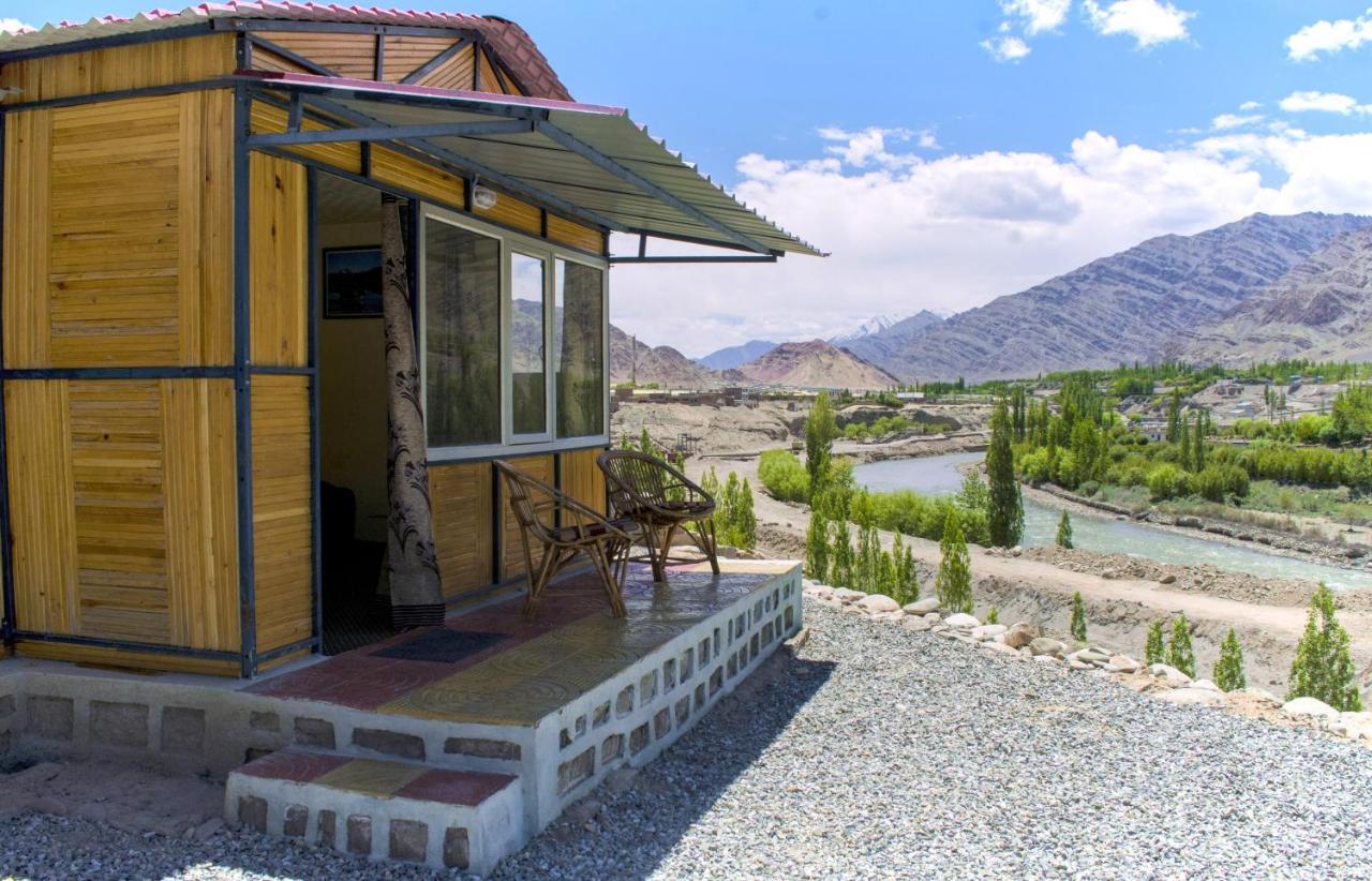 Neryok'S Indus View Hotel Chimre Exterior photo