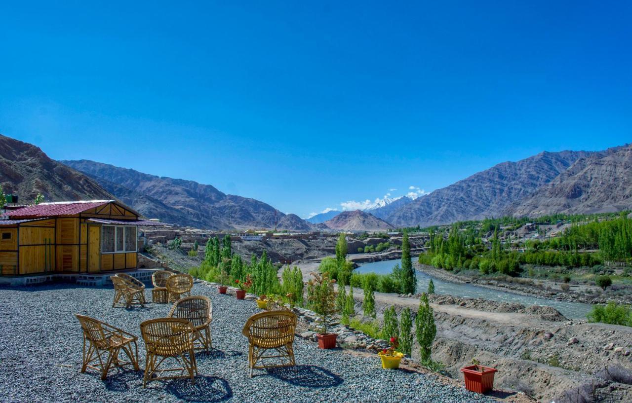 Neryok'S Indus View Hotel Chimre Exterior photo